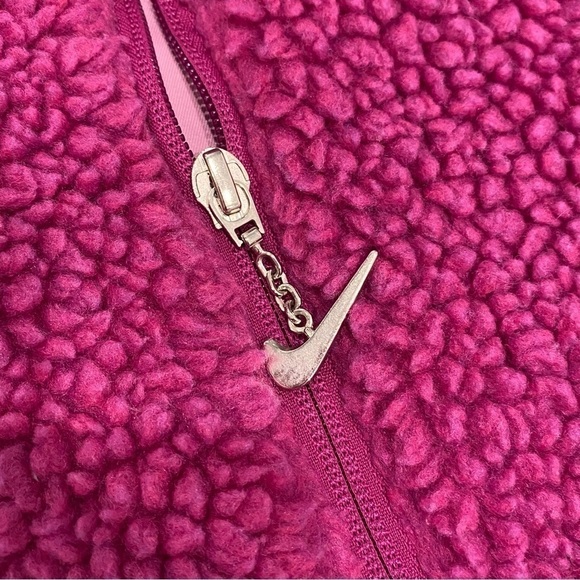 Nike Women’s Plush Jacket Pink M - Picture 5 of 6